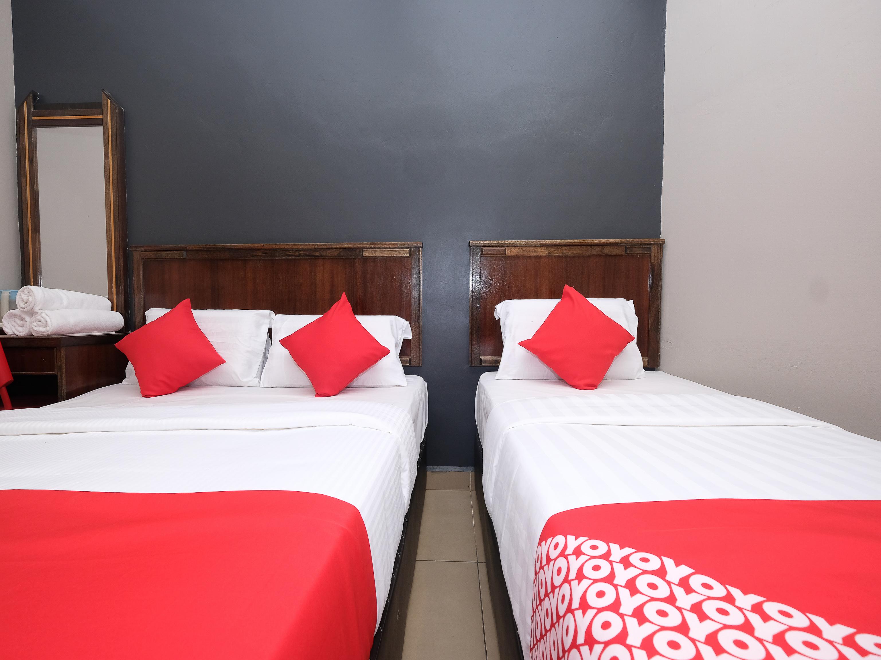 Oyo 1190 Nice Stay Hotel Raub Esterno foto