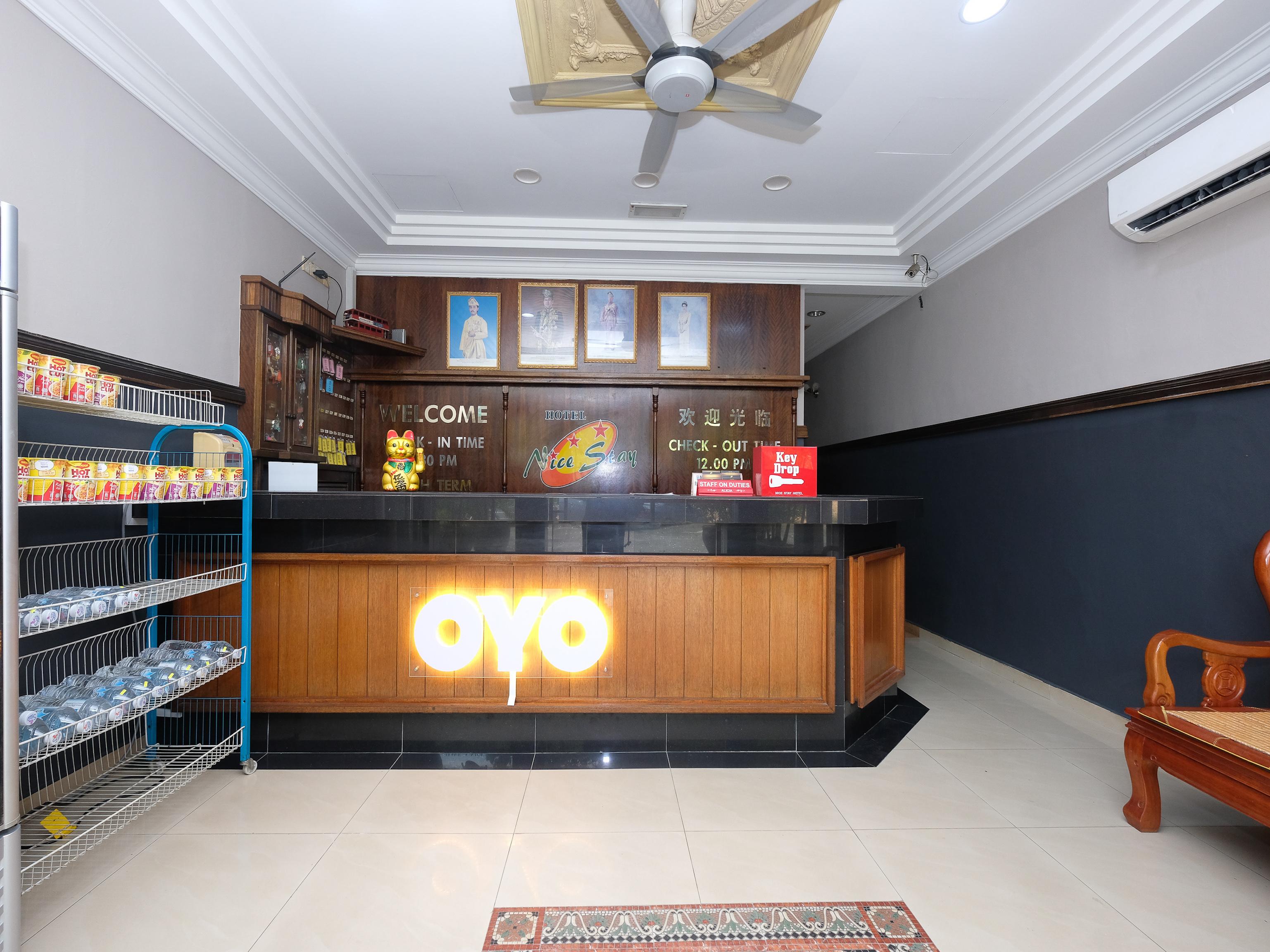 Oyo 1190 Nice Stay Hotel Raub Esterno foto