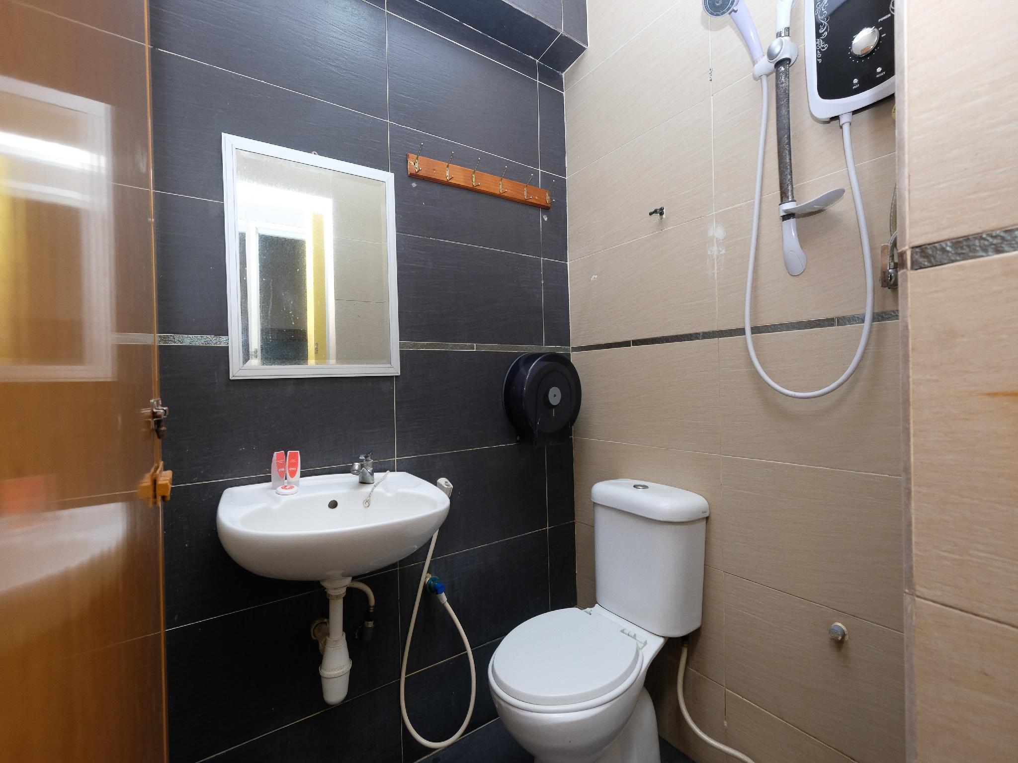 Oyo 1190 Nice Stay Hotel Raub Esterno foto