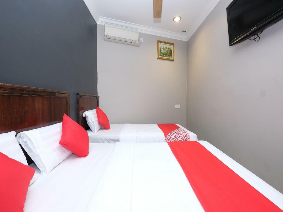 Oyo 1190 Nice Stay Hotel Raub Esterno foto